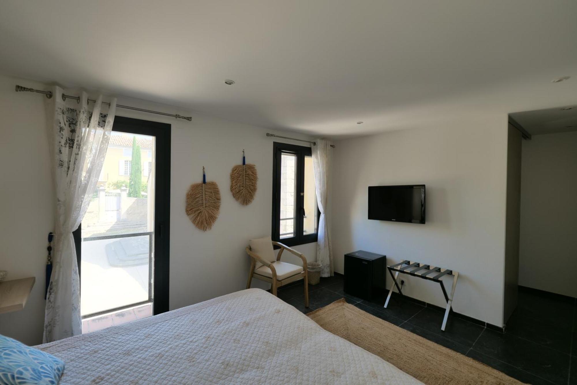 Chambres Du Vieux Bistrot Cabrières-dʼAvignon Zewnętrze zdjęcie