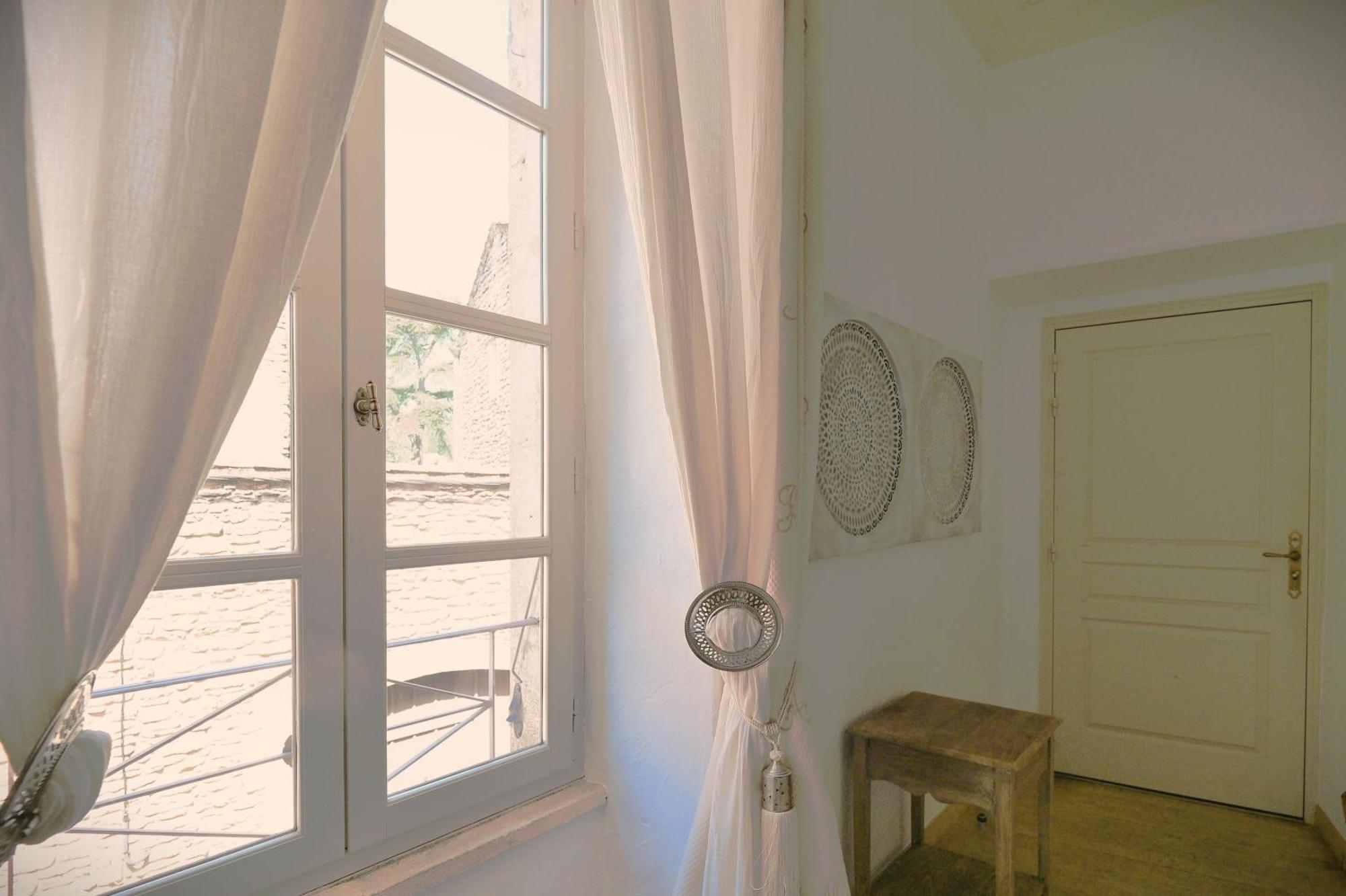 Chambres Du Vieux Bistrot Cabrières-dʼAvignon Zewnętrze zdjęcie